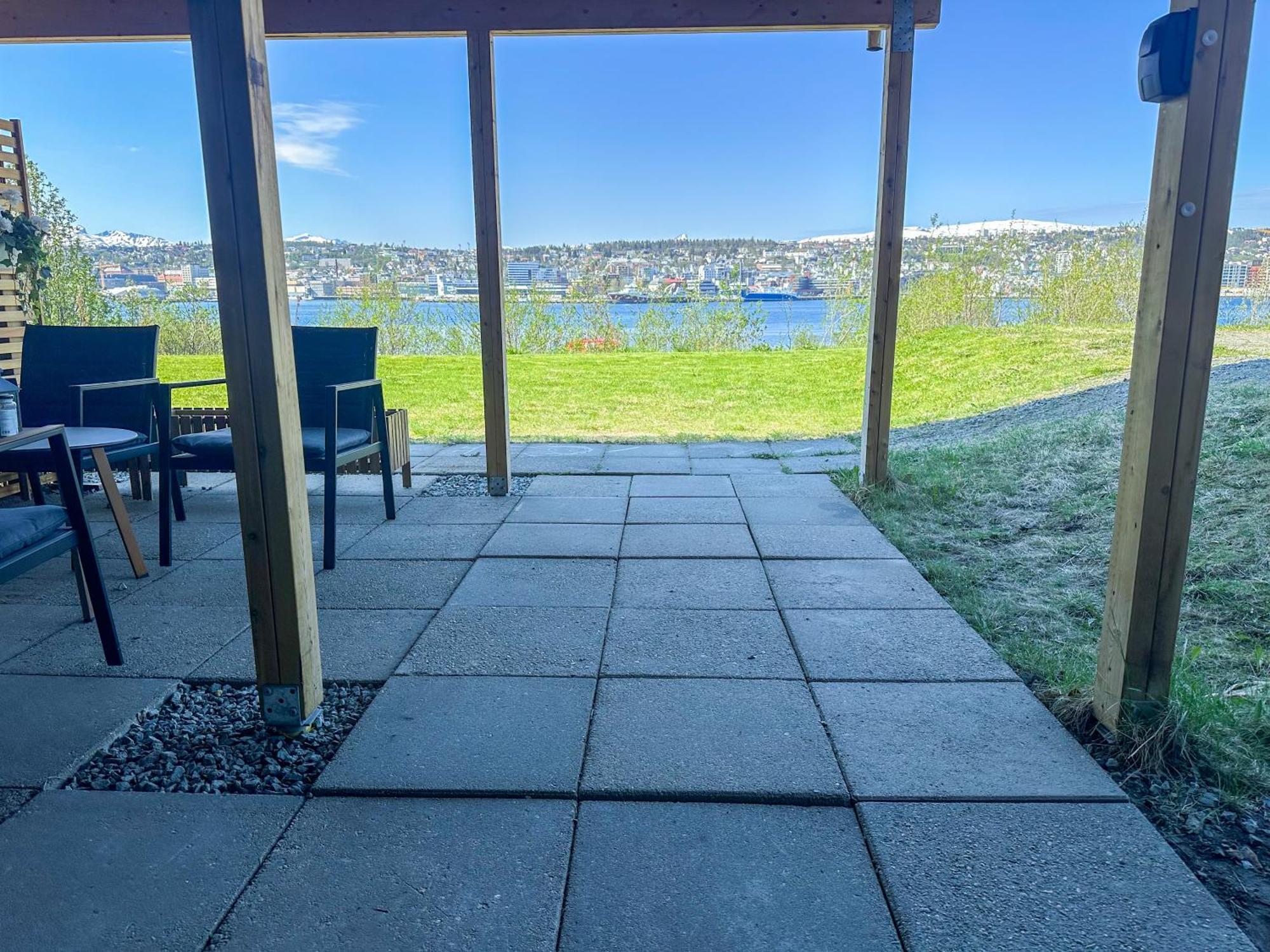 Apartamento Panorama View - Free Parking - Perfect For Couples Tromsø Exterior foto